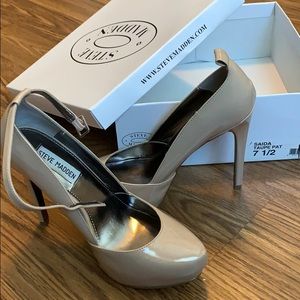 Steve Madden stiletto Taupe pumps